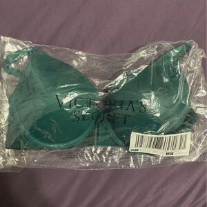 Victoria’s Secret PINK Wear Everywhere Push-Up Bra
